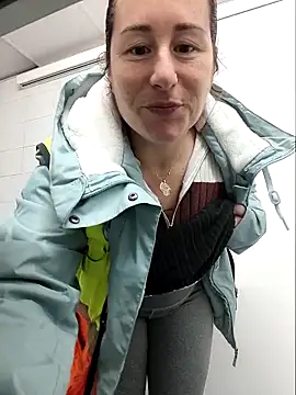 bichota85 online show from 17, 3, 2026