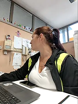 bichota85 online show from 3, 10, 2025