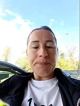 bichota85 online show from 5, 11, 2025