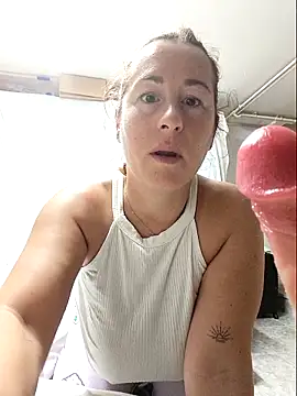 bichota85 online show from 15, 10, 2025