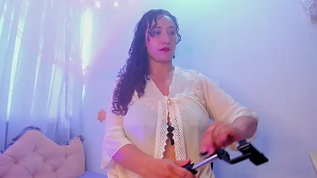 sharlot montalvo  online show from 6, 11, 2025