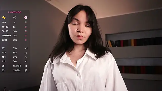 ElenorRoccio online show from 4, 10, 2025