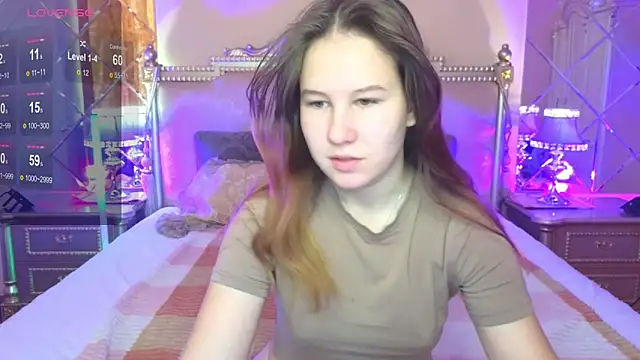 Lisa Roses online show from 5, 10, 2025