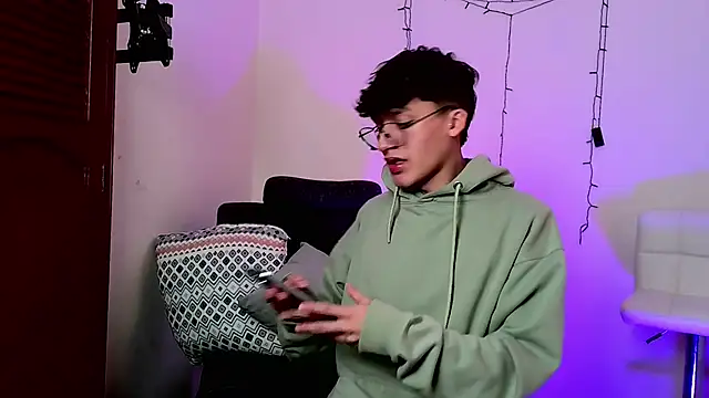 bellmontneon online show from 12, 11, 2025