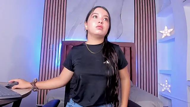 Snapshot of LunaWiill_ chatting on 16, 10, 2025 LunaWiill online show from 16, 10, 2025