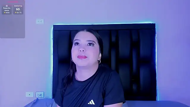 Snapshot of LunaWiill_ chatting on 14, 11, 2025 LunaWiill online show from 14, 11, 2025