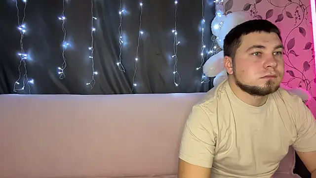 Snapshot of coupleinspire chatting on 3, 12, 2025 coupleinspire online show from 3, 12, 2025