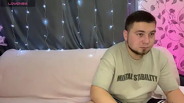 Snapshot of coupleinspire chatting on 21, 12, 2025 coupleinspire online show from 21, 12, 2025