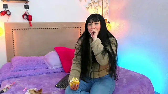 Daphnee-x online show from 4, 10, 2025