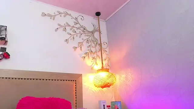 Daphnee-x online show from 5, 11, 2025