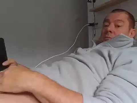 hugoboys4576 online show from 29, 10, 2025