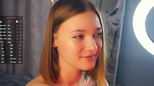 Snapshot of JinnySitts chatting on 5, 11, 2025 JinnySitts online show from 5, 11, 2025