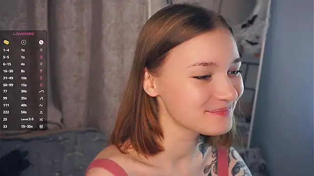 Snapshot of JinnySitts chatting on 7, 11, 2025 JinnySitts online show from 7, 11, 2025