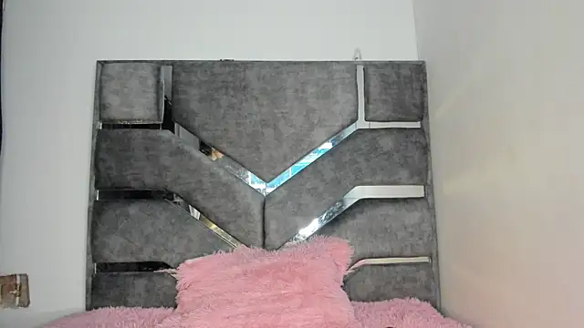 Snapshot of Flufi_740 chatting on 25, 11, 2025 Flufi 740 online show from 25, 11, 2025