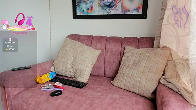 Snapshot of Flufi_740 chatting on 6, 10, 2025 Flufi 740 online show from 6, 10, 2025