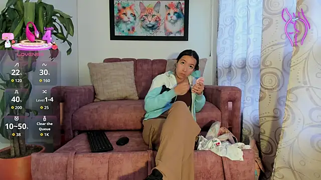 Snapshot of Flufi_740 chatting on 25, 10, 2025 Flufi 740 online show from 25, 10, 2025