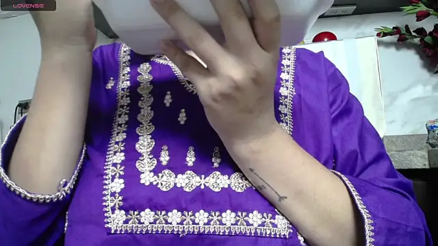 kashvi  online show from 28, 5, 2026