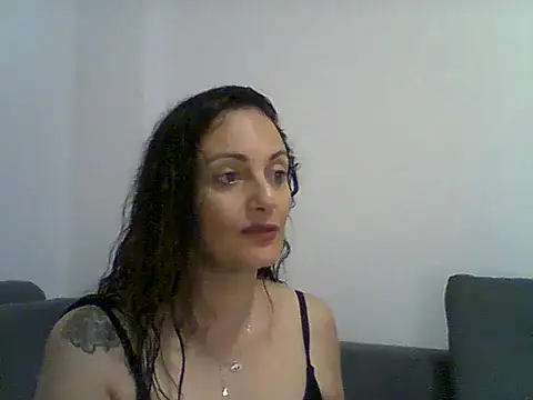 Snapshot of dulcefanny chatting on 21, 12, 2025 dulcefanny online show from 21, 12, 2025