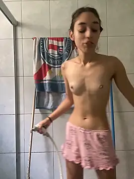 loirinhaaa online show from 25, 9, 2025