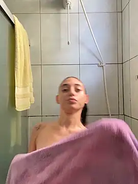 loirinhaaa online show from 22, 9, 2025