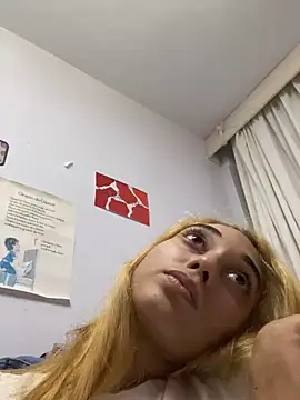 loirinhaaa online show from 4, 3, 2026