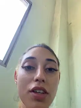 loirinhaaa online show from 17, 10, 2025