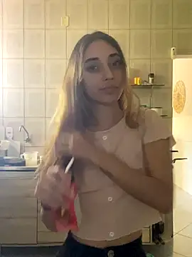 loirinhaaa online show from 3, 10, 2025