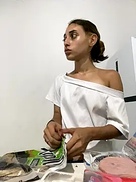 loirinhaaa online show from 7, 11, 2025