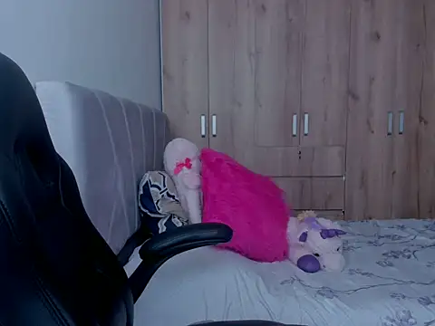 TessaCollinns online show from 25, 11, 2025