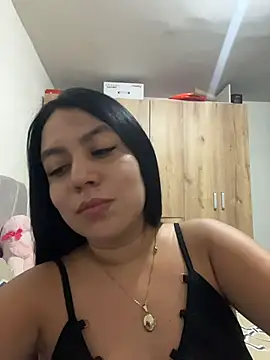 TessaCollinns online show from 4, 11, 2025