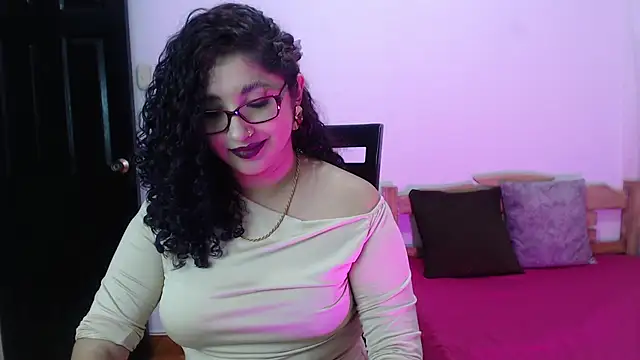 Gia Dior online show from 5, 11, 2025