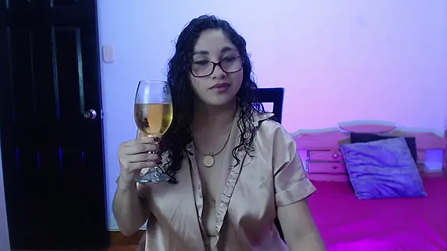 Gia Dior online show from 14, 12, 2025