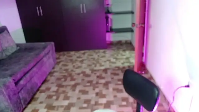 Gia Dior online show from 6, 2, 2026