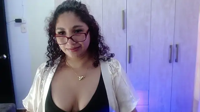 Gia Dior online show from 29, 10, 2025