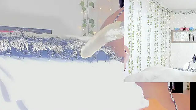 Ashley  Jones   online show from 29, 3, 2026