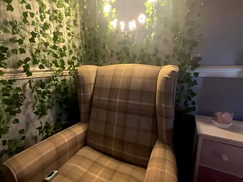 BonnyDesire online show from 27, 11, 2025