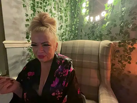 BonnyDesire online show from 29, 10, 2025