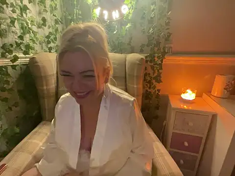 BonnyDesire online show from 11, 10, 2025