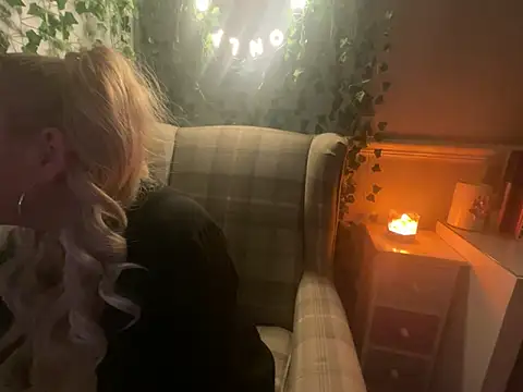 BonnyDesire online show from 21, 11, 2025