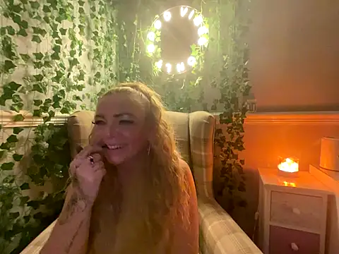 BonnyDesire online show from 16, 10, 2025