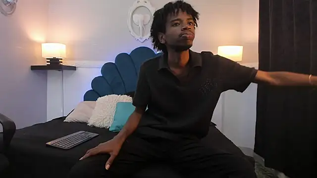 Snapshot of AllexJacob chatting on 20, 10, 2025 AllexJacob online show from 20, 10, 2025