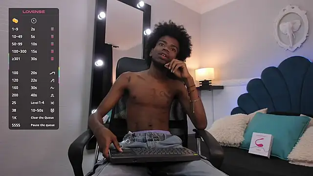 Snapshot of AllexJacob chatting on 11, 10, 2025 AllexJacob online show from 11, 10, 2025