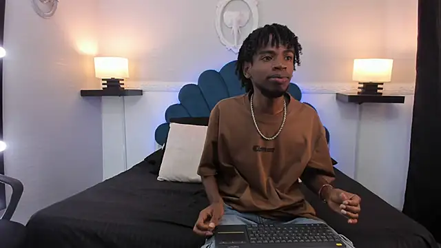 Snapshot of AllexJacob chatting on 18, 9, 2025 AllexJacob online show from 18, 9, 2025