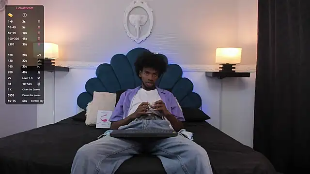 Snapshot of AllexJacob chatting on 8, 10, 2025 AllexJacob online show from 8, 10, 2025