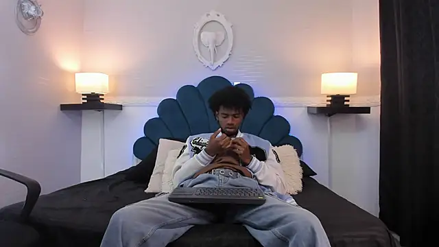 Snapshot of AllexJacob chatting on 27, 9, 2025 AllexJacob online show from 27, 9, 2025