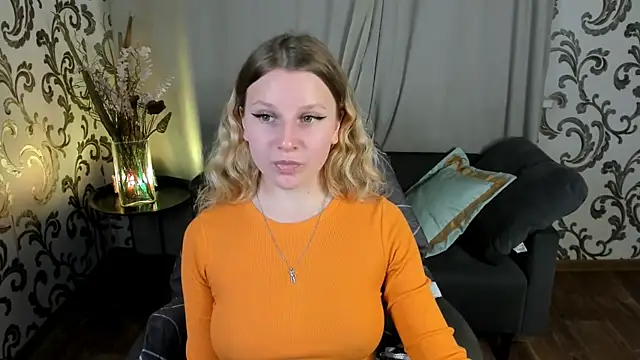 Snapshot of _Velvet_peach_ chatting on 21, 10, 2025 Velvet peach online show from 21, 10, 2025