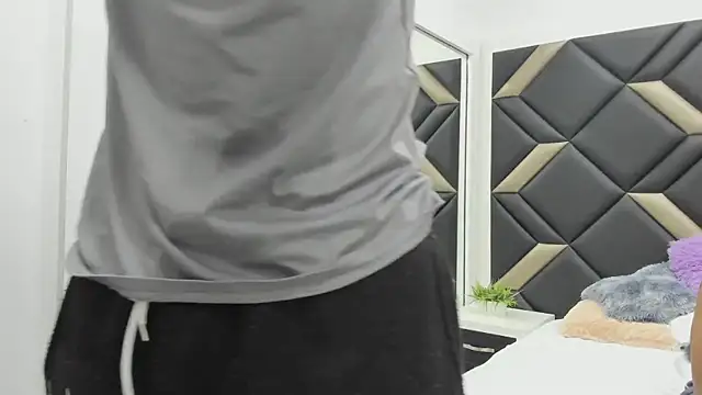 Snapshot of Hot_Threesomee chatting on 30, 10, 2025 Hot Threesomee online show from 30, 10, 2025