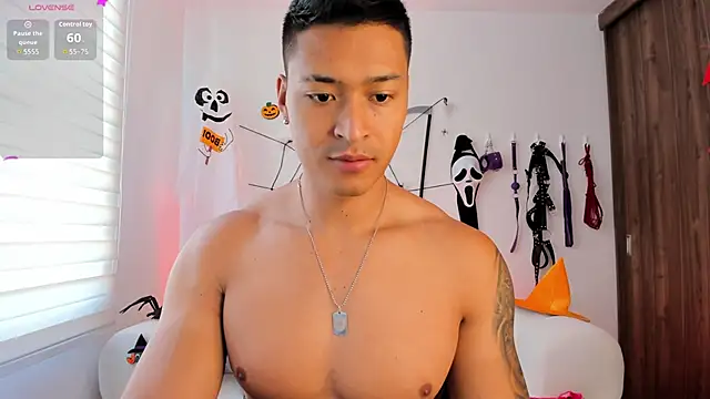 Snapshot of abu_dhabi_21 chatting on 23, 10, 2025 abu dhabi 21 online show from 23, 10, 2025