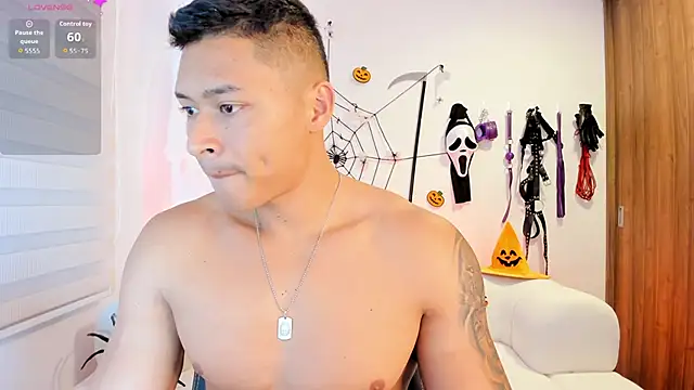 Snapshot of abu_dhabi_21 chatting on 19, 10, 2025 abu dhabi 21 online show from 19, 10, 2025