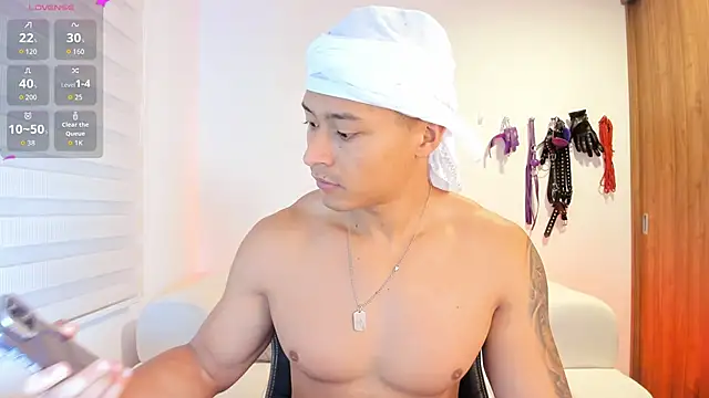 Snapshot of abu_dhabi_21 chatting on 14, 11, 2025 abu dhabi 21 online show from 14, 11, 2025